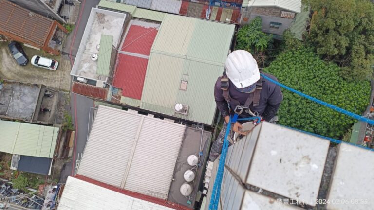 新北土城護理之家外牆磁磚修繕｜鼎豐外牆修繕工程-2
