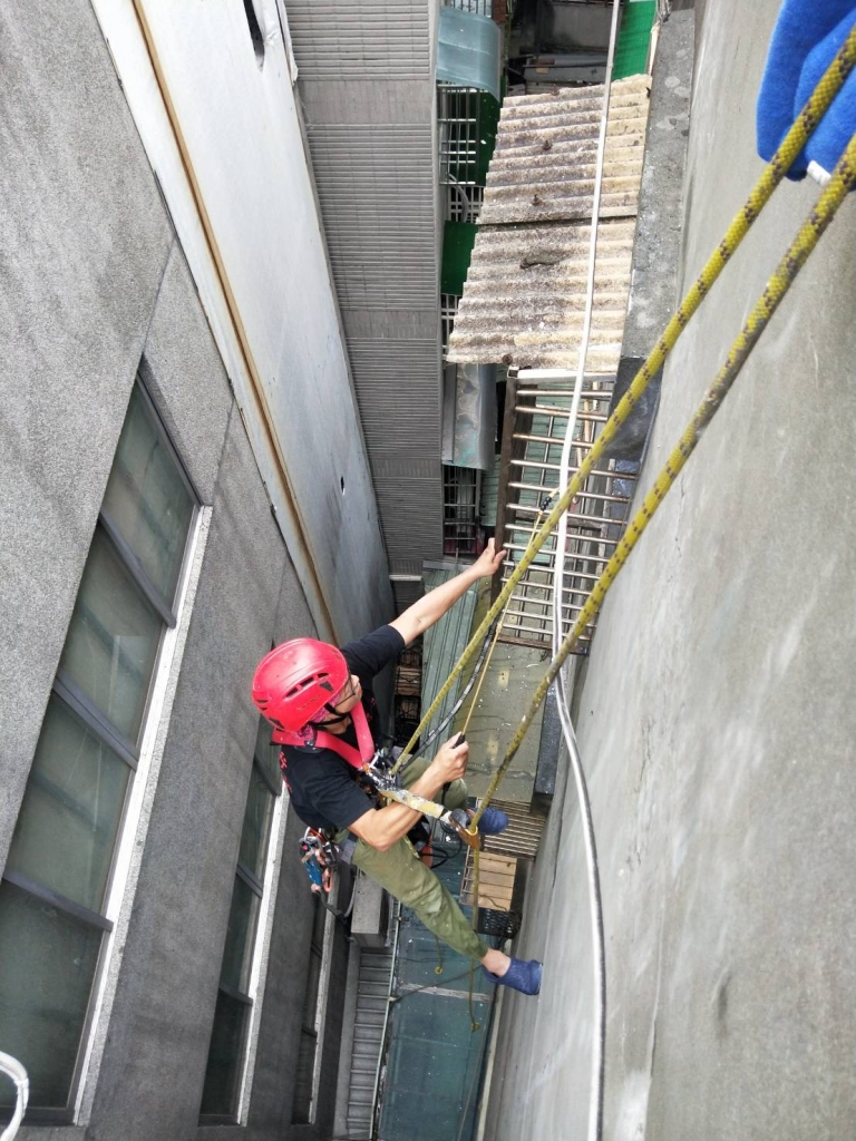 新北市板橋外牆清洗.防水施工｜鼎豐外牆修繕工程-7