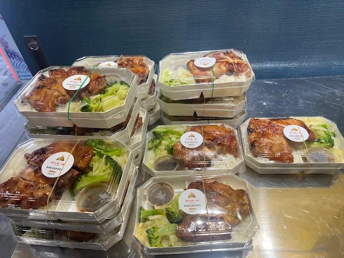 西門町美食｜師大第一腿－壹森泰食堂（西門町店）｜師大第一腿